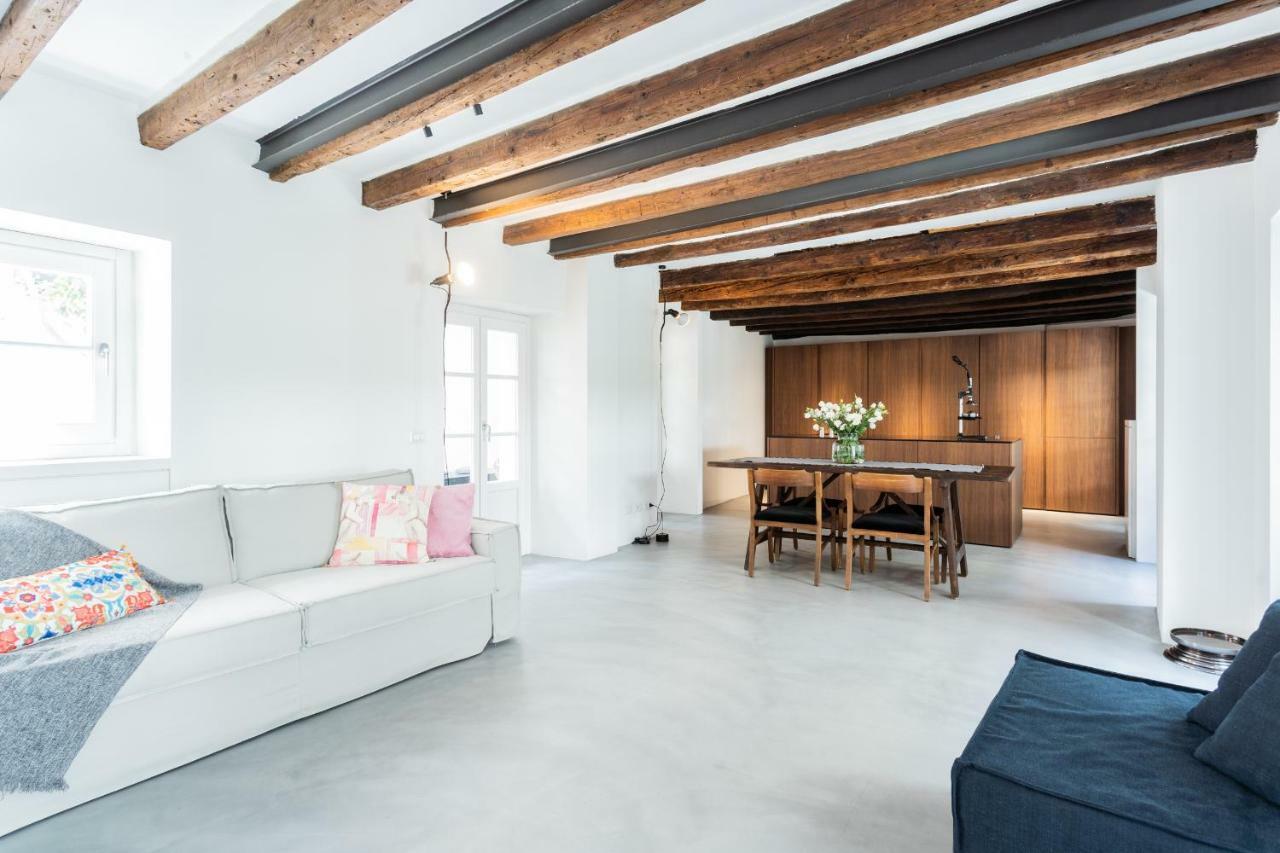 Shades Of With Private Terrace By Rent Apartamento Como