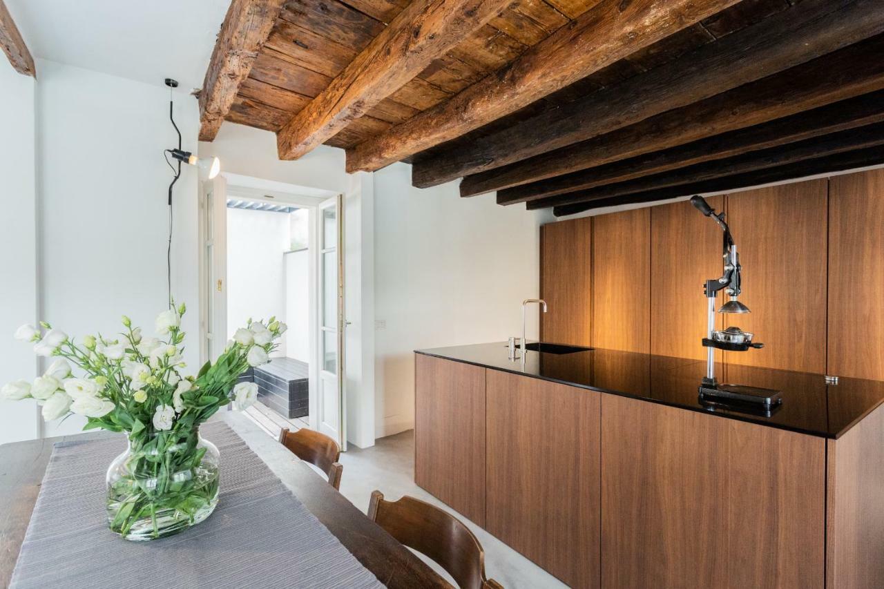 Apartamento Shades Of With Private Terrace By Rent Como